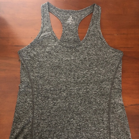 Workout tank top - Picture 1 of 2